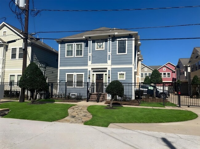 property at 1715 W 24th St