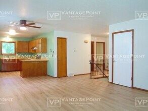 2353 Remington Rd in Green Bay, WI - Foto de edificio - Building Photo