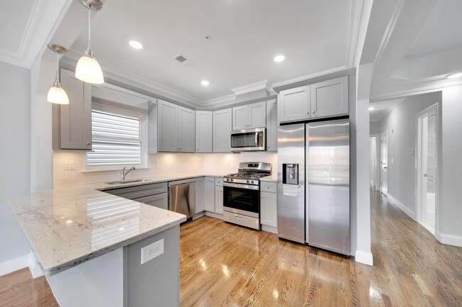 267 S 10th St in Newark, NJ - Building Photo - Building Photo
