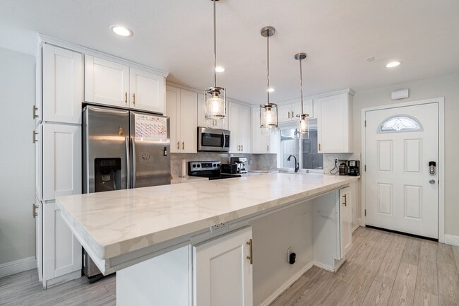 277 Countrywood Ln in Encinitas, CA - Building Photo - Building Photo