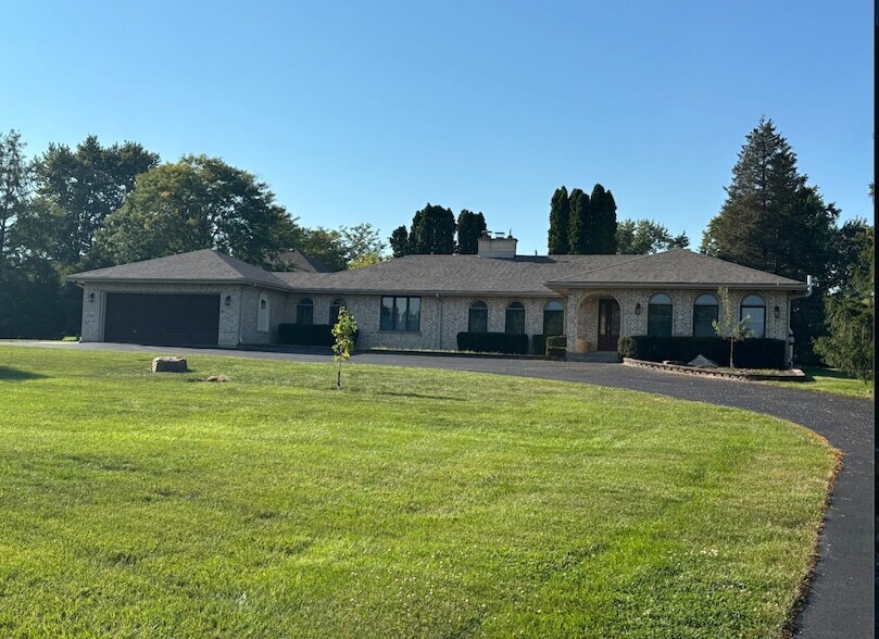 406 S Lauder Ln in Inverness, IL - Foto de edificio
