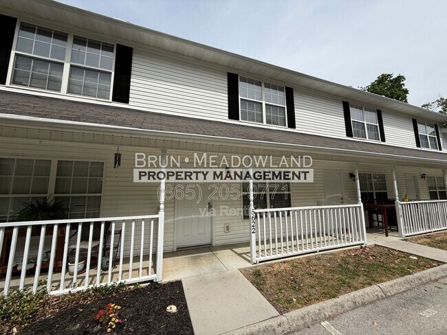 5622 Boxwood Garden Way in Knoxville, TN - Building Photo - Building Photo