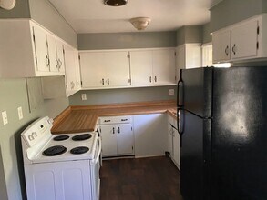 381 Magnolia Ave in Milledgeville, GA - Building Photo - Building Photo