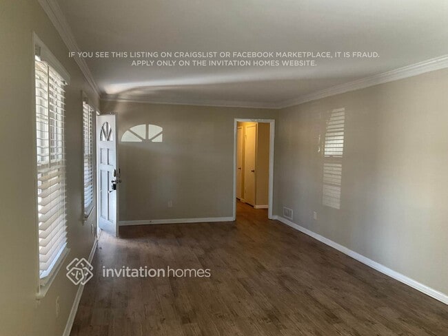 686 Rollingwood Pl in Stone Mountain, GA - Foto de edificio - Building Photo