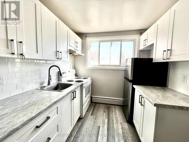 1 Balfour Pl in London, ON - Building Photo - Building Photo