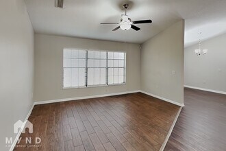 4680 Marsh Harbor Dr, Unit 108 in Tavares, FL - Foto de edificio - Building Photo