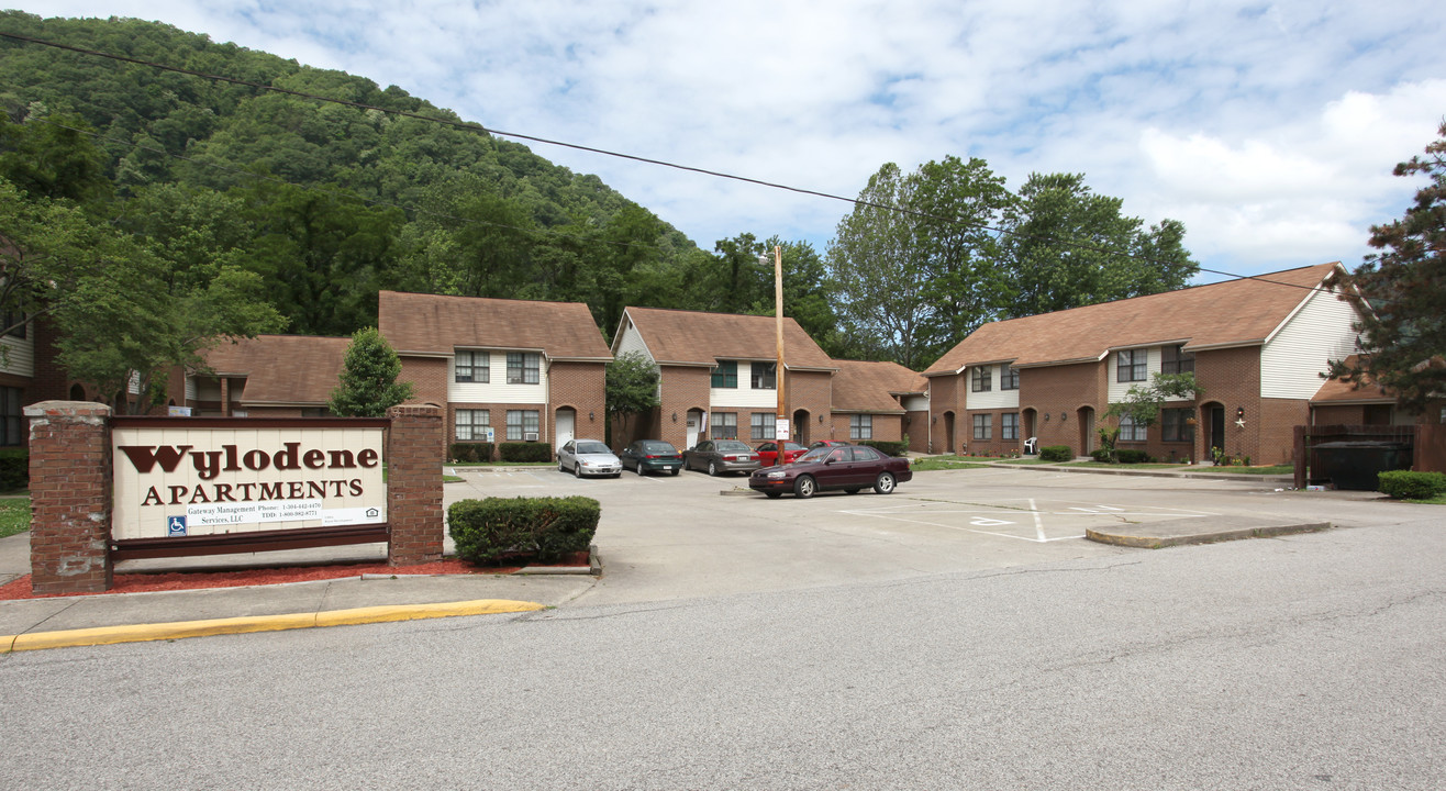 Wulodene Apartments in Montgomery, WV - Foto de edificio