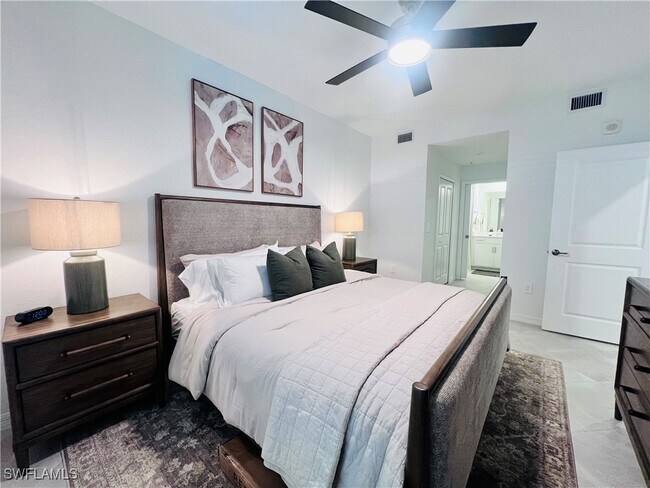 property at 14251 Heritage Landing Blvd