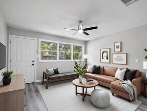 2204 Berkshire Dr in Tallahassee, FL - Building Photo - Building Photo