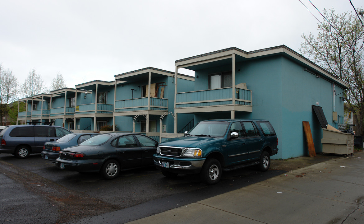 Terrace in Eugene, OR - Building Photo