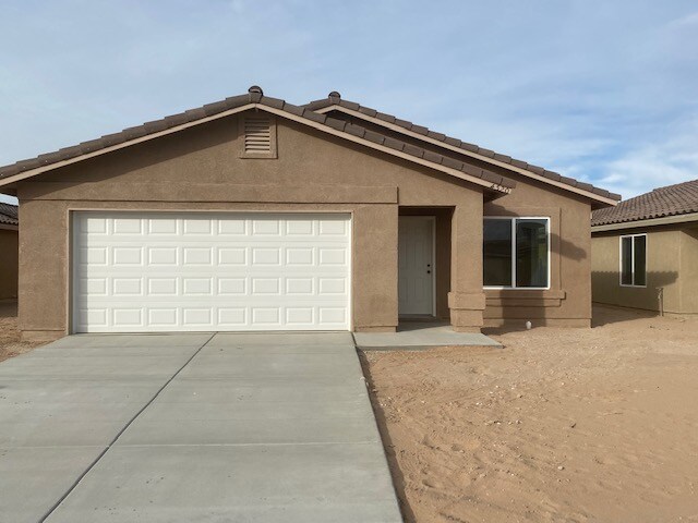 4520 S Desert Willow Wy in Yuma, AZ - Building Photo