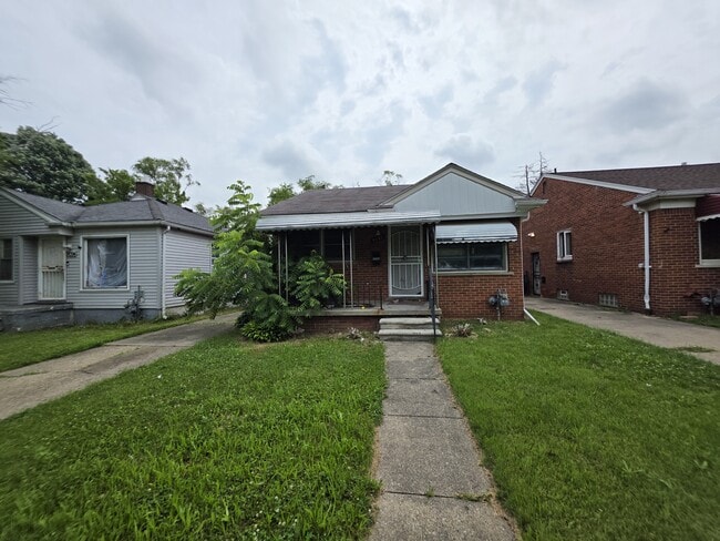 property at 9086 Plainview Ave