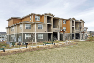 Porter House Apartments in Greeley, CO - Foto de edificio - Building Photo