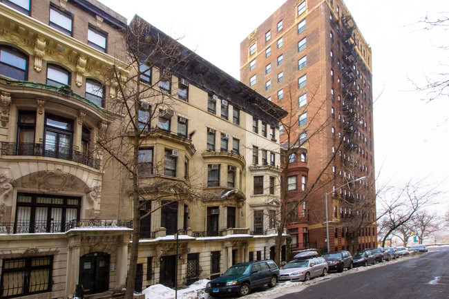 328 W 108th St in New York, NY - Building Photo - Building Photo