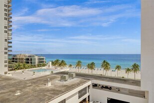 2401 S Ocean Dr in Hollywood, FL - Building Photo
