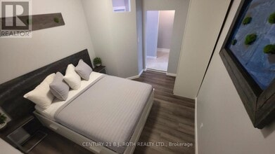 82 Albert St N in Orillia, ON - Building Photo - Building Photo