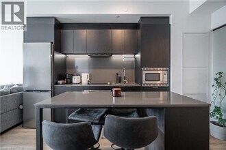 1 Jarvis St in Hamilton, ON - Building Photo - Building Photo