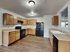 1313 Central Park Dr in Shelbyville, IN - Building Photo - Building Photo