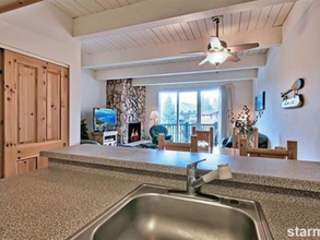 2081 Venice Dr in South Lake Tahoe, CA - Foto de edificio - Building Photo