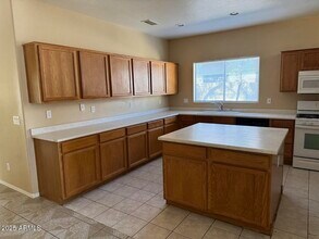 8337 W Cocopah St in Tolleson, AZ - Building Photo - Building Photo