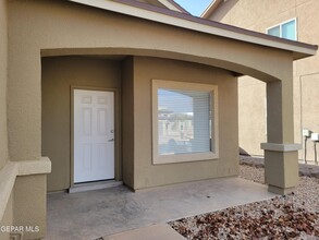 3765 Loma Jacinto in El Paso, TX - Building Photo - Building Photo