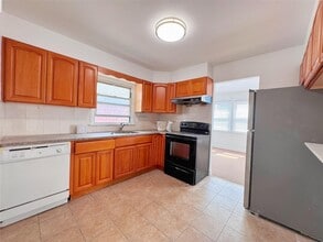 57-04 226th St in Queens, NY - Building Photo - Building Photo