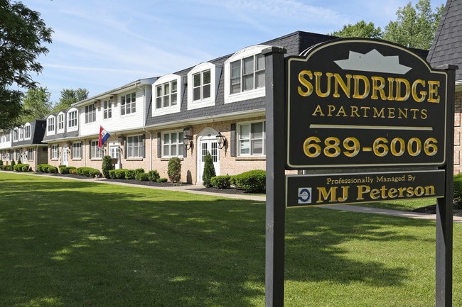 Sundridge Apartments in Amherst, NY - Foto de edificio - Building Photo