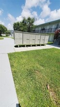 4450 SW 67th Ave, Unit S in Miami, FL - Foto de edificio - Building Photo