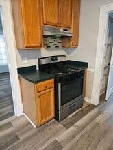 19850 Renwood Ave in Euclid, OH - Building Photo - Building Photo