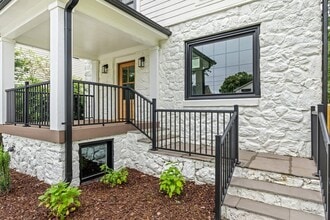 28 Douglas Dr in Greenville, SC - Building Photo - Building Photo