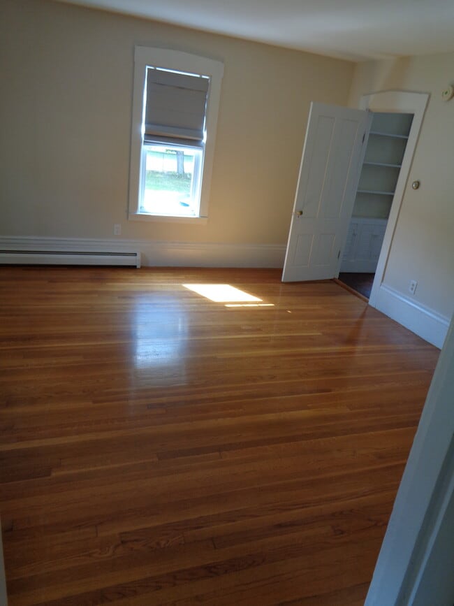 156 Exchange St in Millis, MA - Building Photo - Building Photo