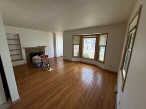 3537 Holmes Ave S in Minneapolis, MN - Foto de edificio - Building Photo