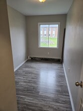 2 Reading Crescent in Saint John, NB - Building Photo - Building Photo