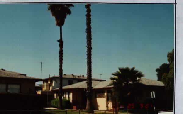 1534-1542 W 20th St in Long Beach, CA - Building Photo