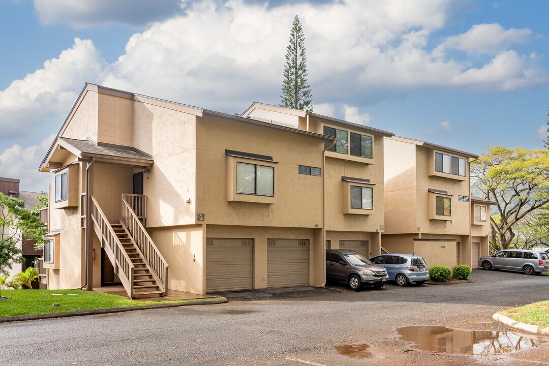 Puu Alii in Kaneohe, HI - Foto de edificio