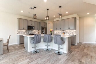 8245 Cadre Noir Rd in Wellington, FL - Building Photo - Building Photo