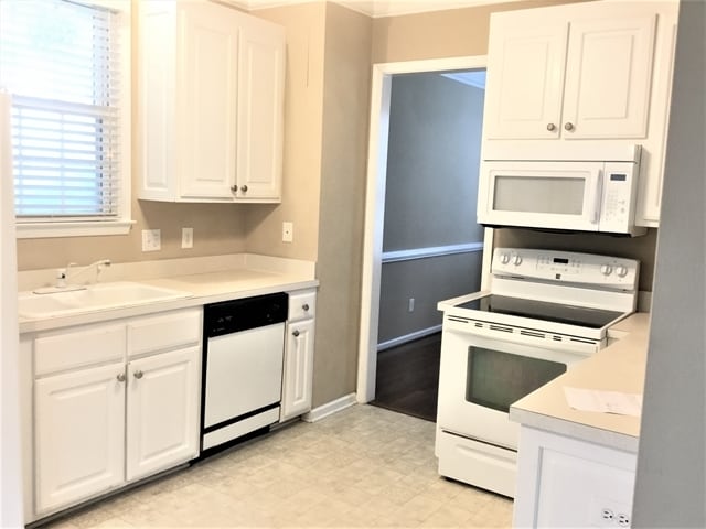 4909 Heritage Woods Ct in Greensboro, NC - Building Photo - Building Photo