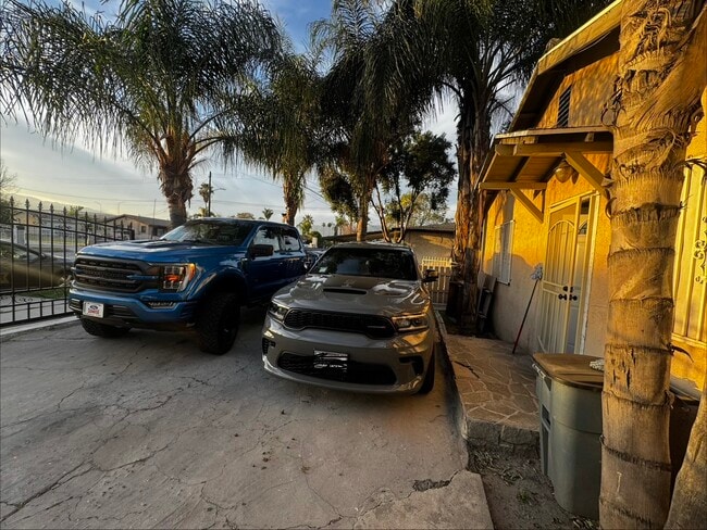 property at 831 N H St