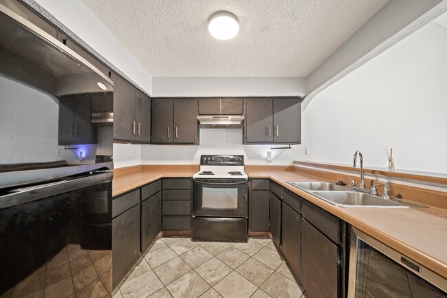 7119 Brendam Ln in Houston, TX - Building Photo - Building Photo