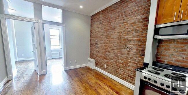 West 14th Street, Unit 4C in New York, NY - Foto de edificio - Building Photo