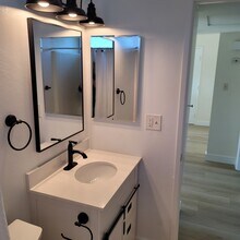 3280 Anchor Cir in Oceanside, CA - Building Photo - Building Photo