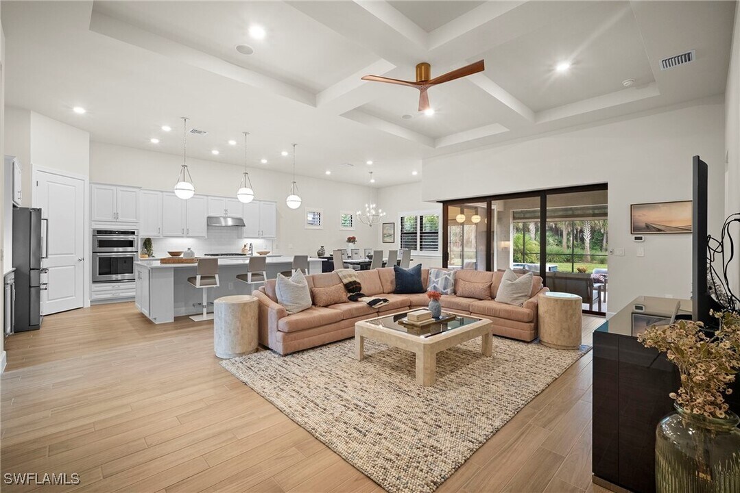 9774 Everglades Dr in Naples, FL - Building Photo