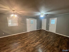 212 Cherry St NW in Hartselle, AL - Building Photo - Building Photo