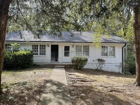 1214 Willow Creek Ct NW in Conyers, GA - Building Photo