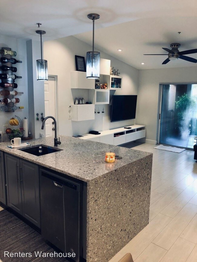 2031 Renaissance Blvd-Unit -#308 in Miramar, FL - Building Photo - Building Photo