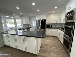 1134 Galesmoore Ct in Westlake Village, CA - Building Photo - Building Photo