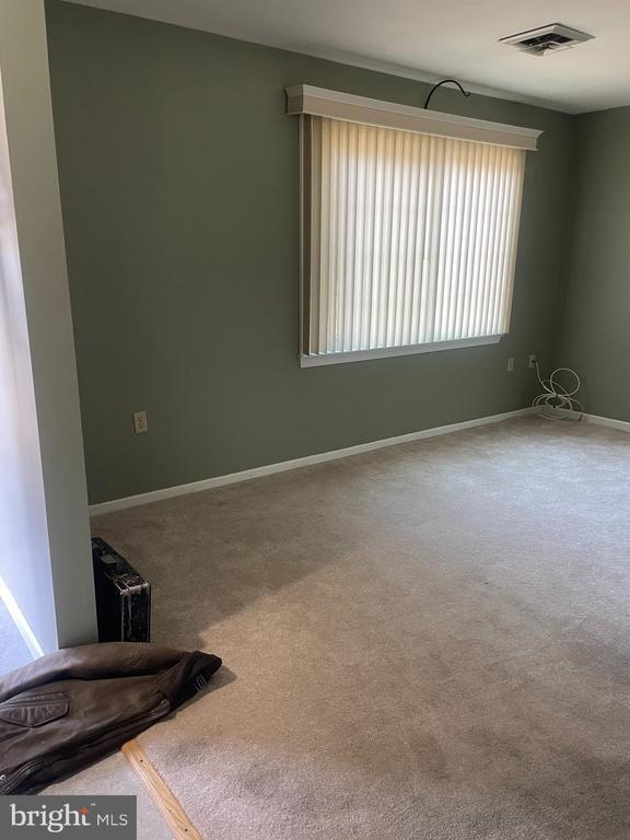 property at 5400 Oxford Dr