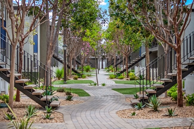 Twin Pines Apartments
