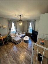 49 E Bowery St in Newport, RI - Building Photo - Building Photo