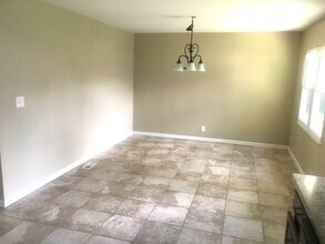 564 Palace Ln in Columbus, OH - Building Photo - Building Photo